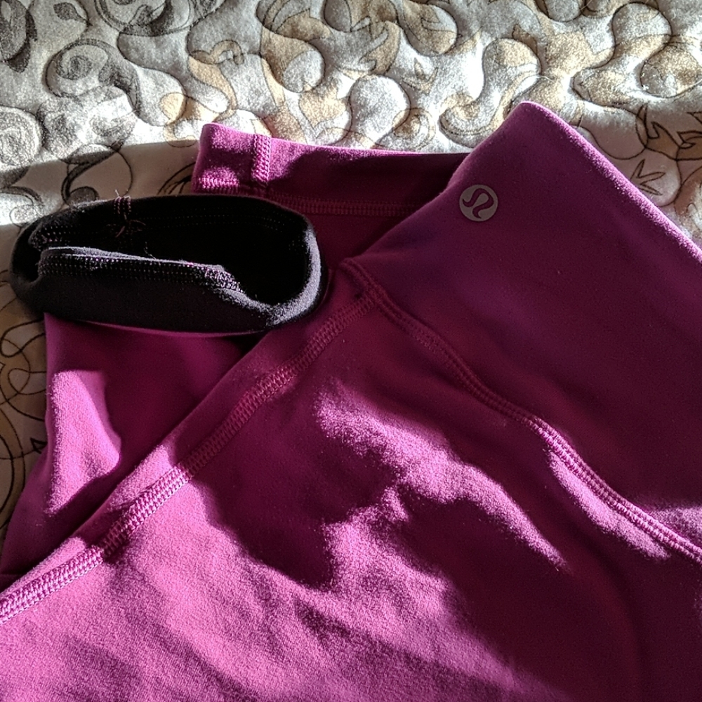 Reversible Lululemon Size S Capri